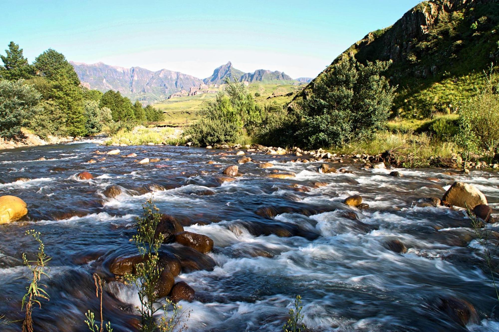Gooderson Leisure Riverbend Chalets Self Catering And Timeshare Gold Crown Resort Drakensberg Garden Zewnętrze zdjęcie